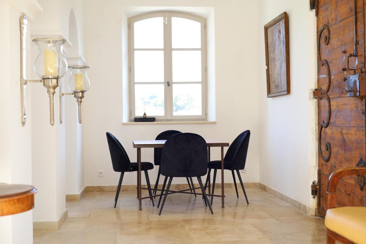 L'Elegante Bastide En Pierre Avec Vue Sur Le Vieux Village De Mougins Luaran gambar
